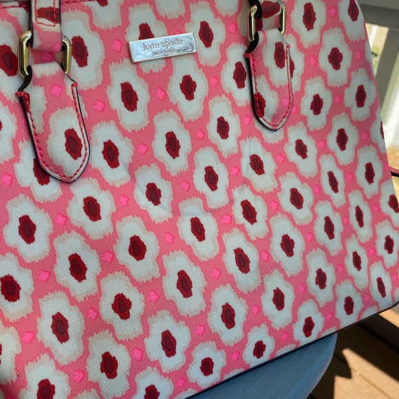 Kate Spade Laurel Way Posy medium size Bag - Picture 5 of 10